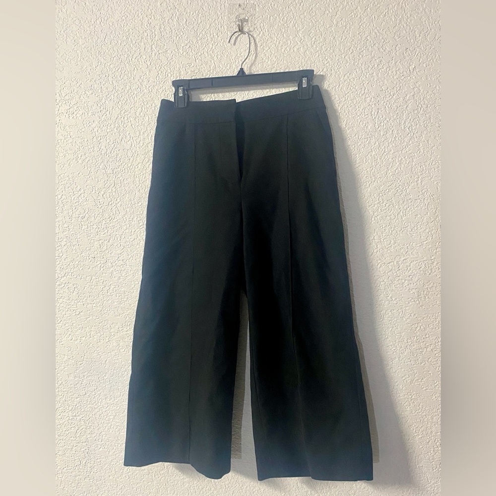 kate spade Black Wide Leg Cropped Culotte style Women’s Classy Trousers  size 2